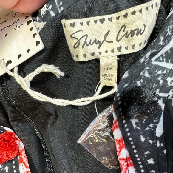 Sheryl Crow Black White Red Mandela Print PomPom Neckline MaxiDress NWT Size 24W - Picture 13 of 16